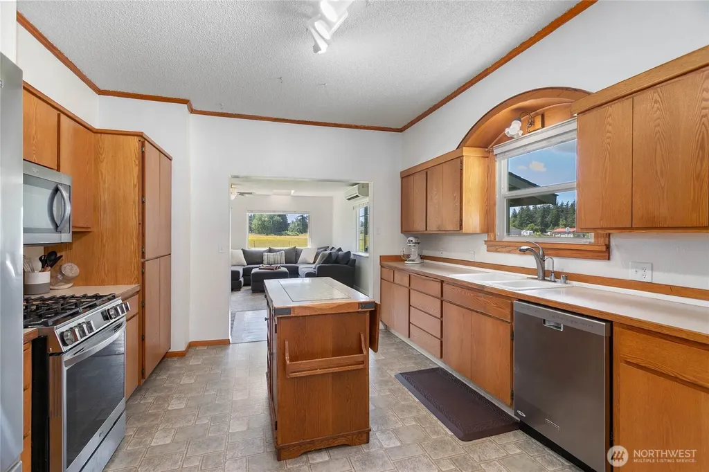 7506 Woodland Road Ferndale WA 98248