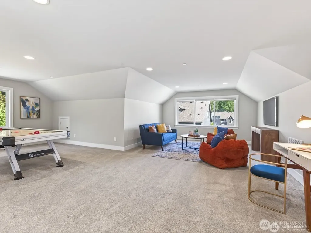 23973 NE 25th Street Sammamish WA 98074