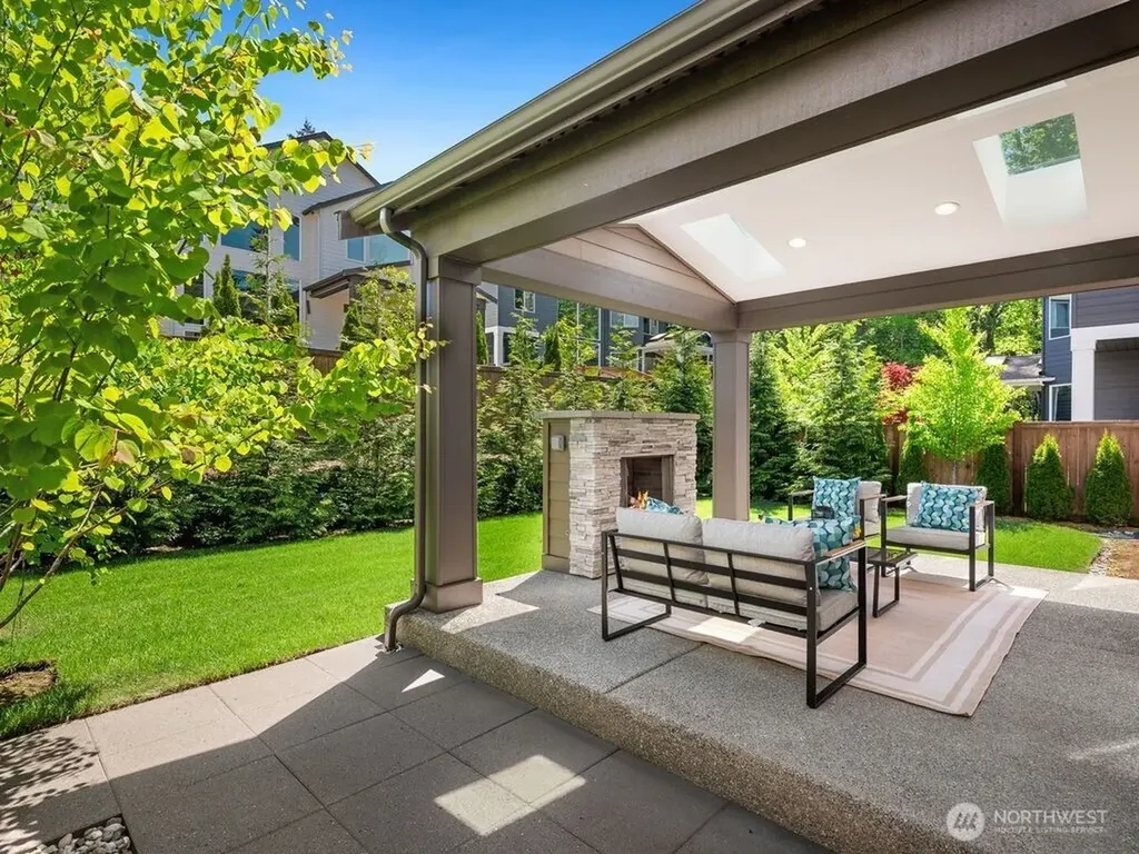 23973 NE 25th Street Sammamish WA 98074