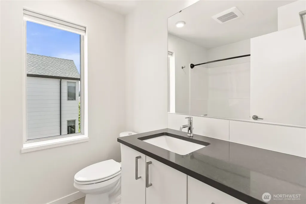 32675 Madrona Avenue SE Black Diamond WA 98010