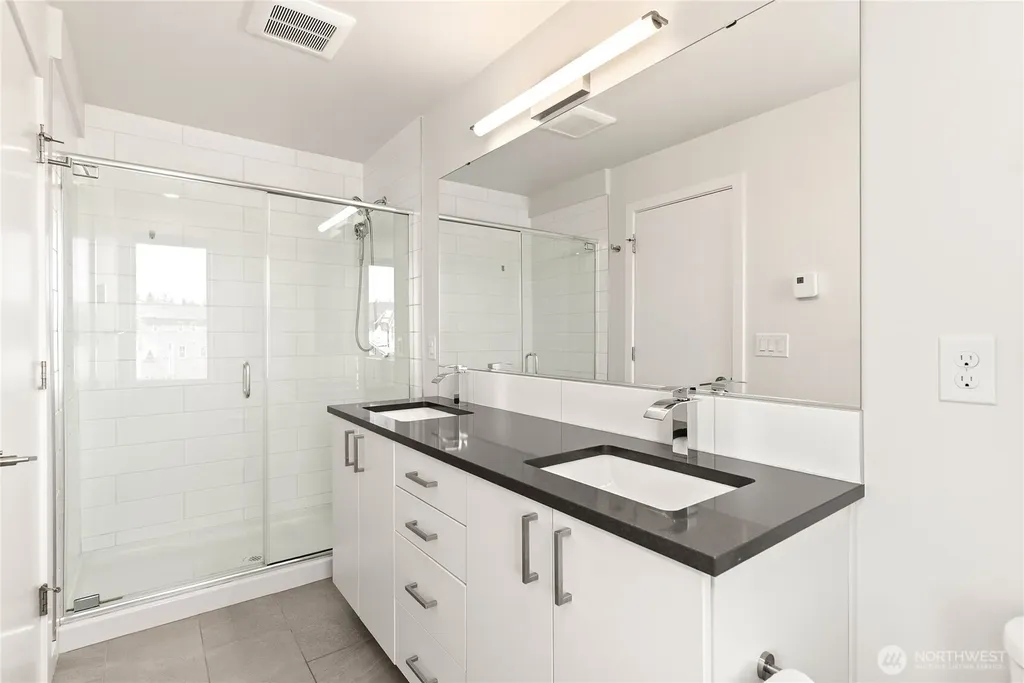 32675 Madrona Avenue SE Black Diamond WA 98010