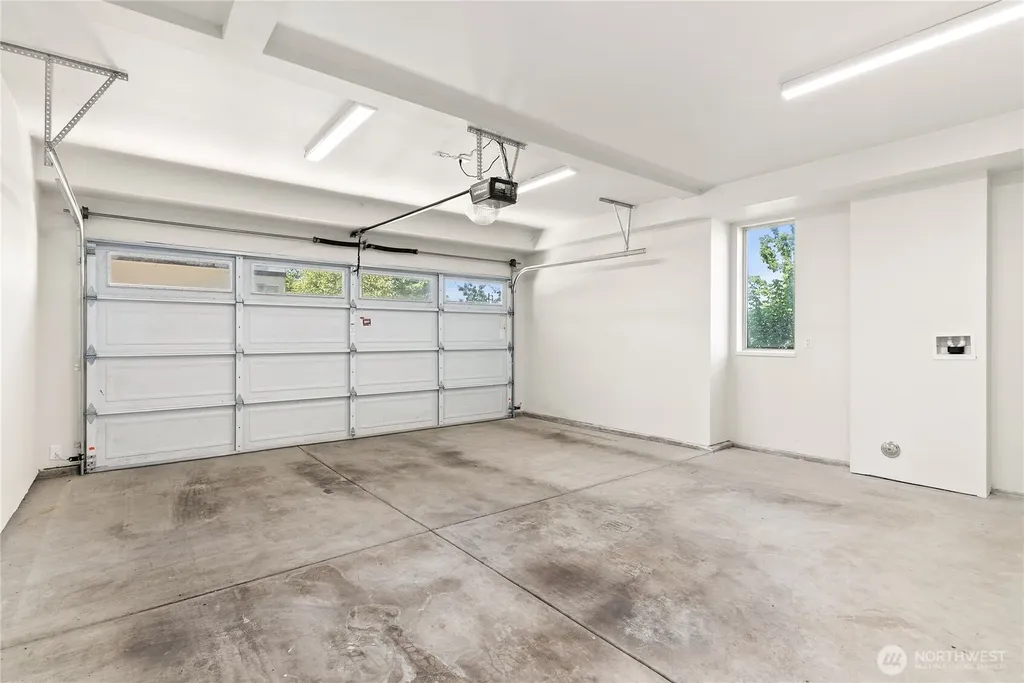 32675 Madrona Avenue SE Black Diamond WA 98010