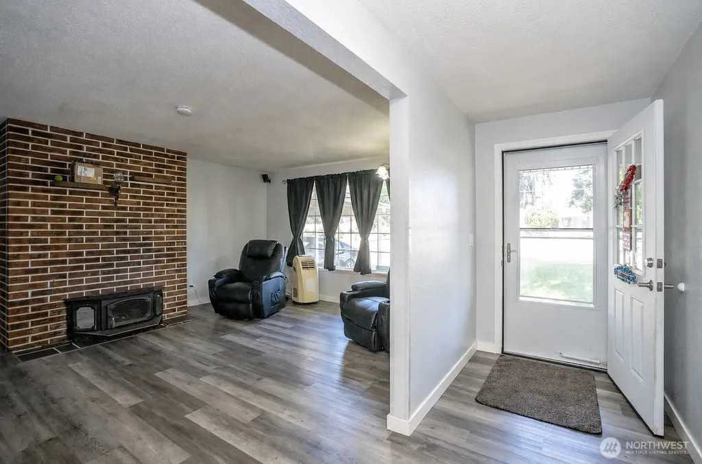 438 174th Street S Spanaway WA 98387