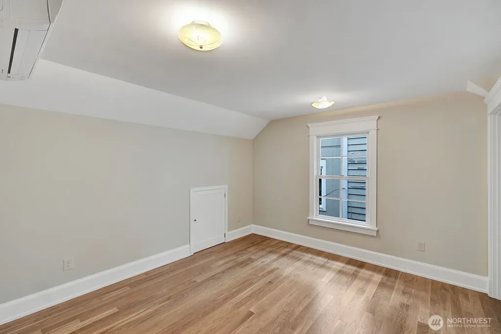 1708 18th Avenue Bellevue WA 98122