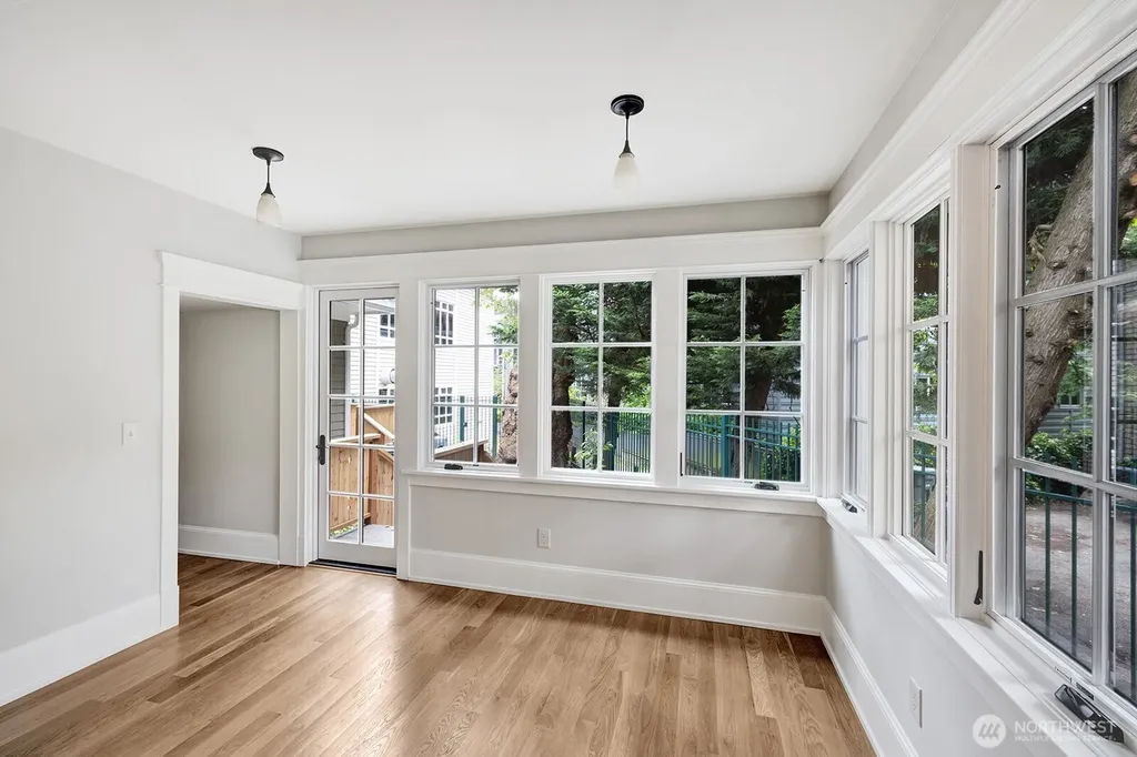 1708 18th Avenue Bellevue WA 98122