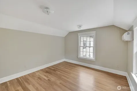 1708 18th Avenue Bellevue WA 98122
