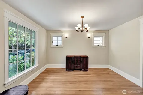 1708 18th Avenue Bellevue WA 98122