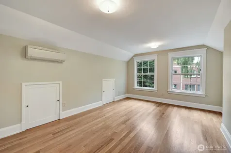 1708 18th Avenue Bellevue WA 98122