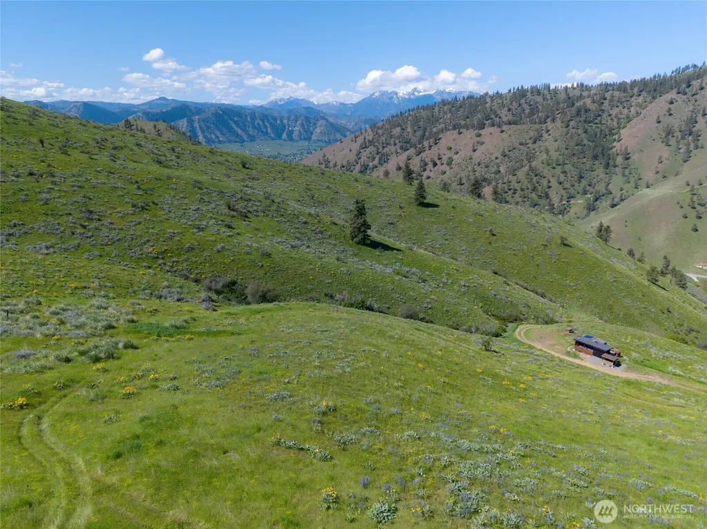 6993 Nahahum Canyon Road Cashmere WA 98815