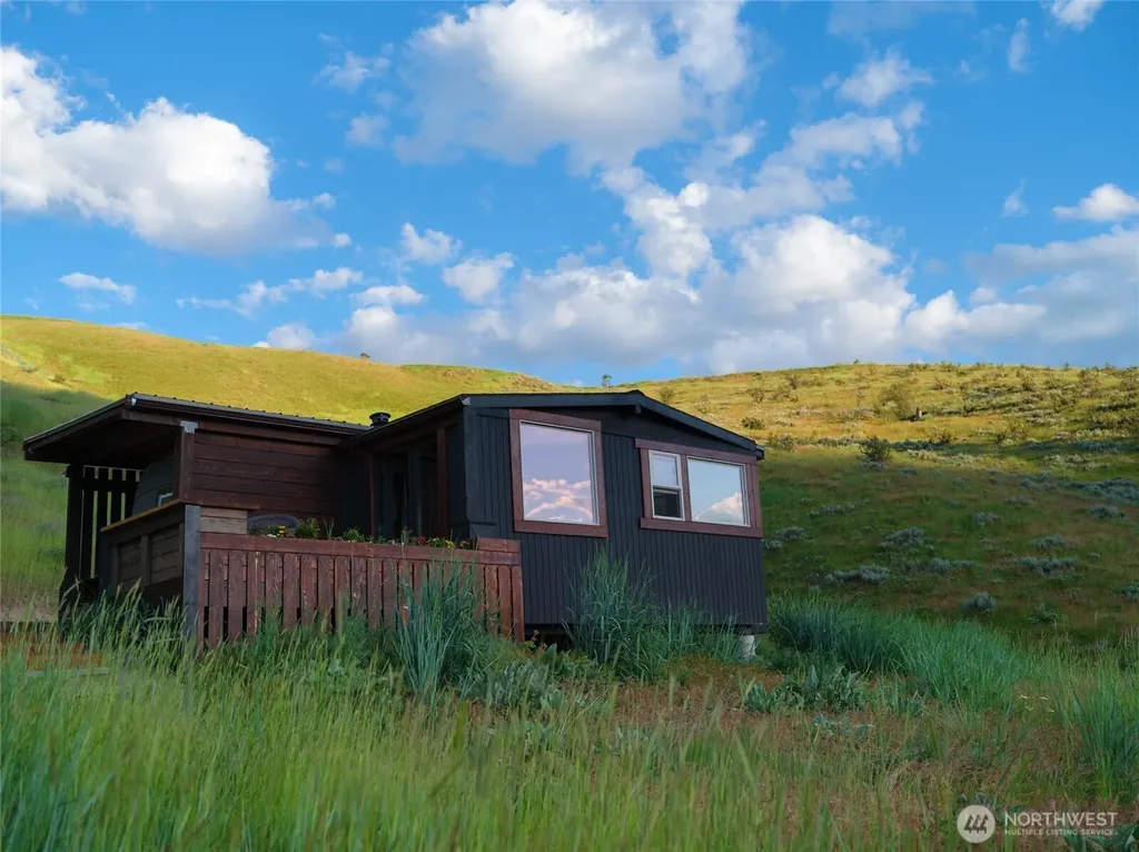 6993 Nahahum Canyon Road Cashmere WA 98815