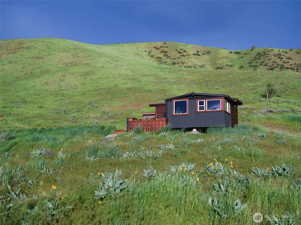 6993 Nahahum Canyon Road Cashmere WA 98815