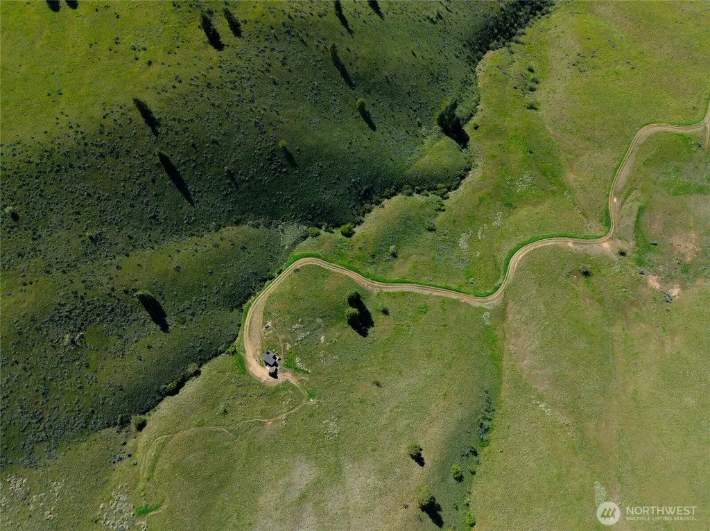 6993 Nahahum Canyon Road Cashmere WA 98815