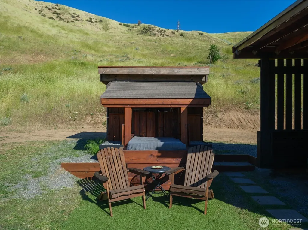 6993 Nahahum Canyon Road Cashmere WA 98815
