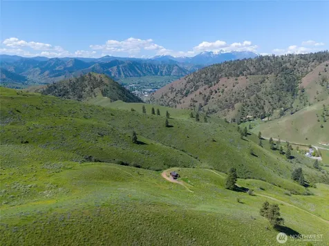 6993 Nahahum Canyon Road Cashmere WA 98815