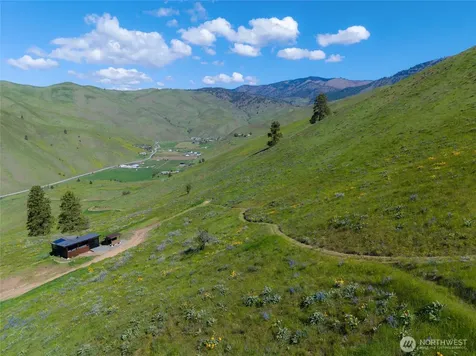 6993 Nahahum Canyon Road Cashmere WA 98815
