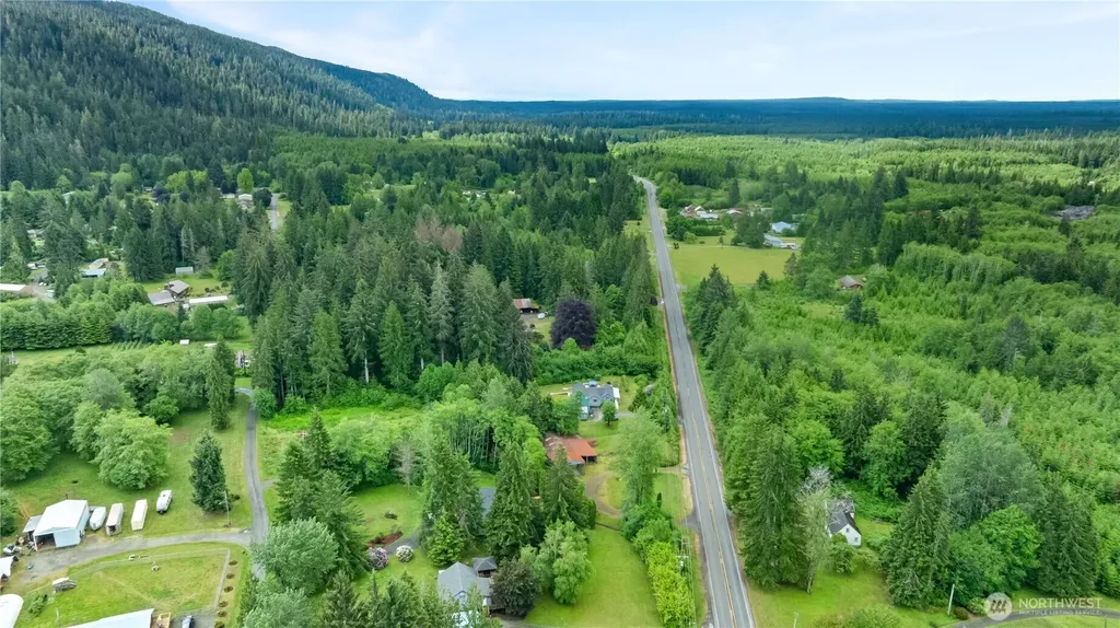 5450 Us Highway 101 Humptulips WA 98552
