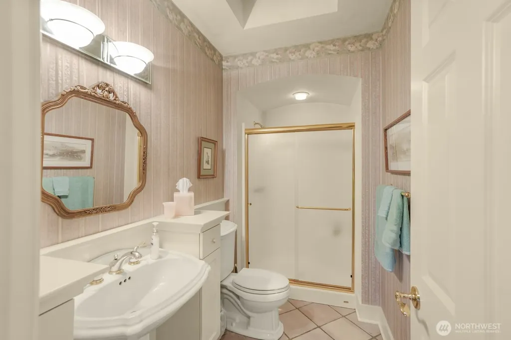 211 Alderwood Drive Chehalis WA 98532