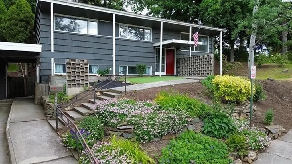 1000 NE Duncan Lane Pullman WA 99163
