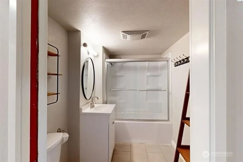 1000 NE Duncan Lane Pullman WA 99163
