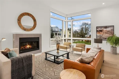 3202 Burnett Avenue N Renton WA 98056