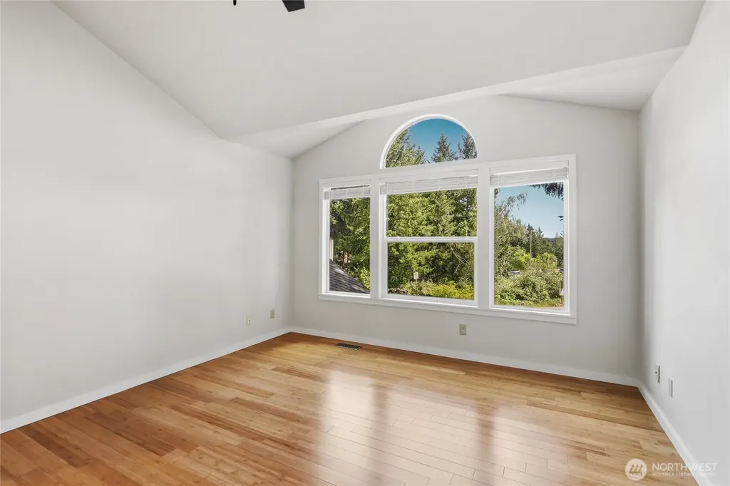 10715 Hillsboro Drive NW Silverdale WA 98383