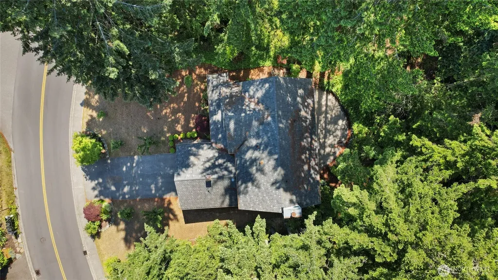 10715 Hillsboro Drive NW Silverdale WA 98383