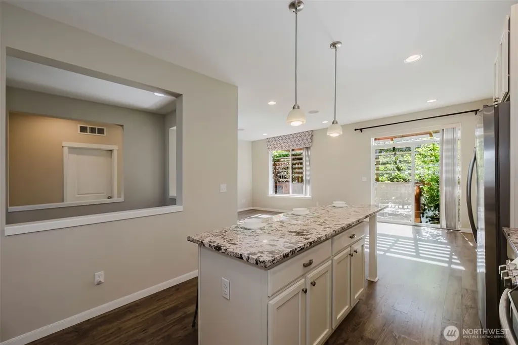 34103 10th Court SW Federal Way WA 98023