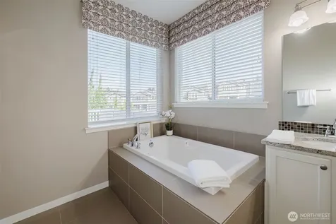34103 10th Court SW Federal Way WA 98023