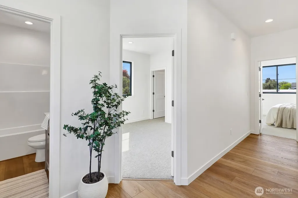 105 S 8th Street Lynden WA 98264