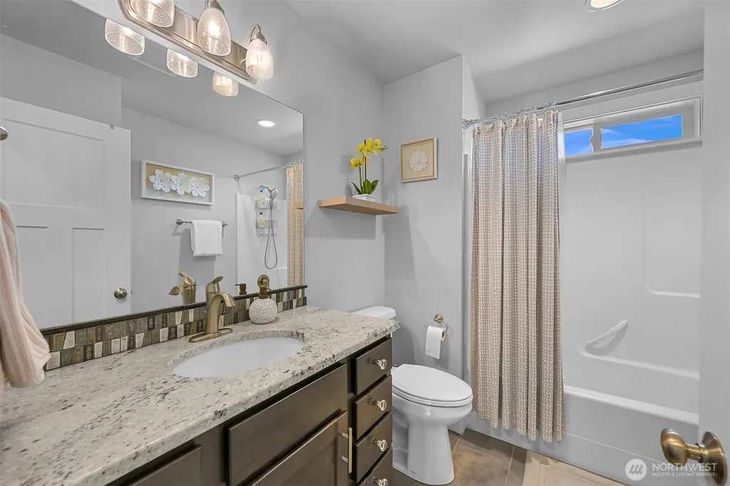 1460 Sunnybrook Lane Bellingham WA 98226