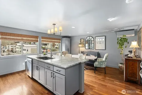 3414 33rd Avenue SW Seattle WA 98126
