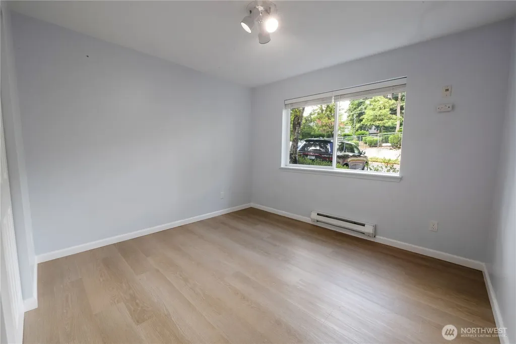 10709 Valley View Road Bothell WA 98011