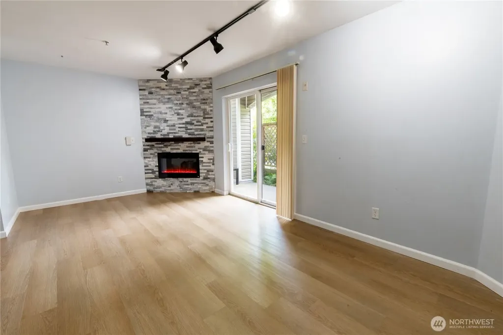 10709 Valley View Road Bothell WA 98011