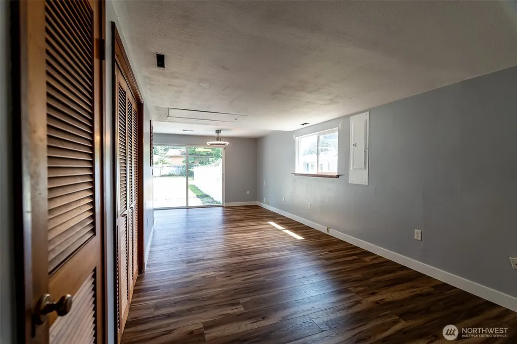 3 Fir Glen Drive SW Lakewood WA 98498