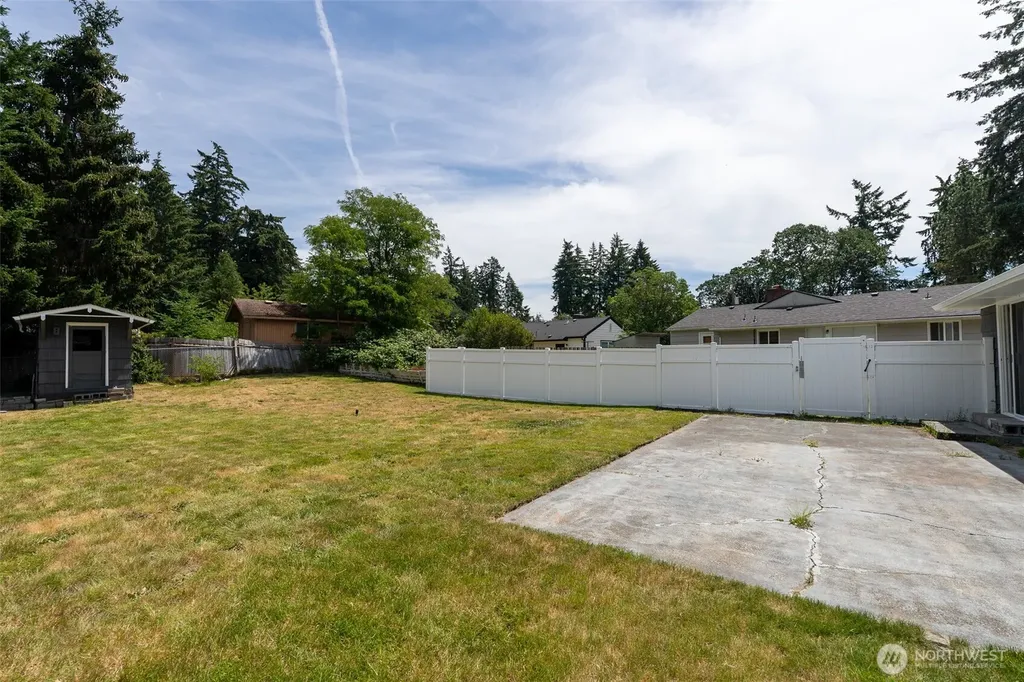 3 Fir Glen Drive SW Lakewood WA 98498