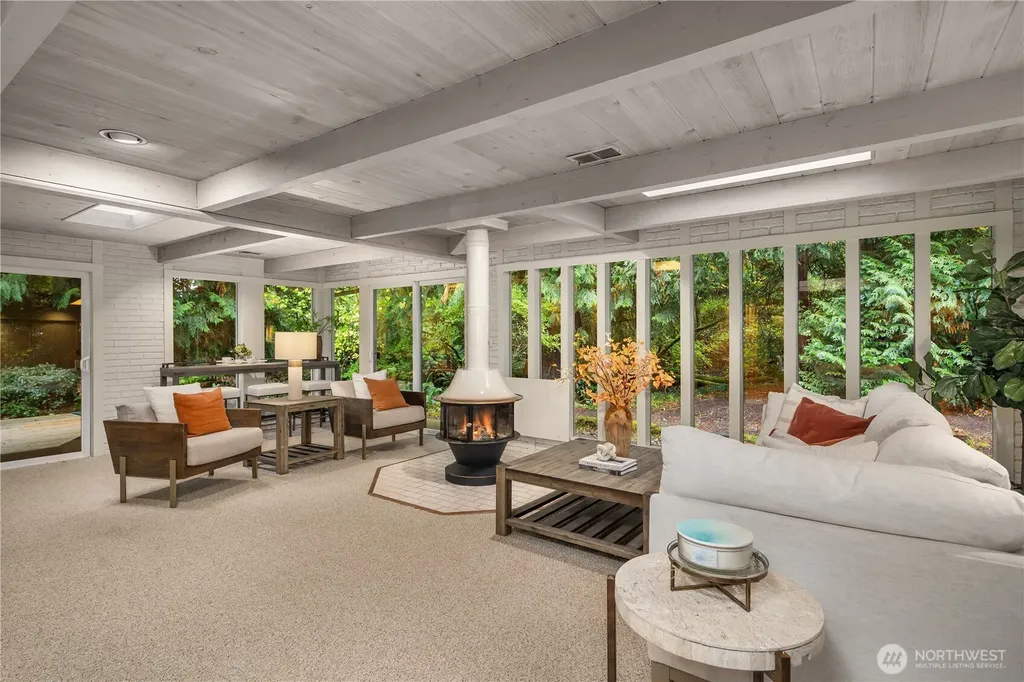 4414 184th Avenue NE Issaquah WA 98027