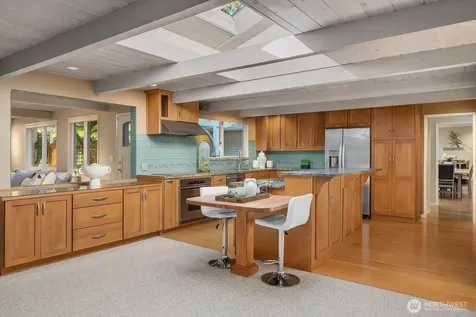 4414 184th Avenue NE Issaquah WA 98027