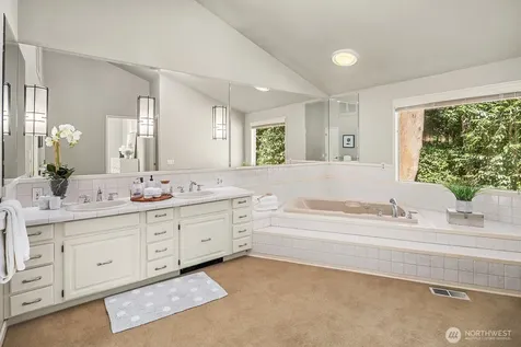 4414 184th Avenue NE Issaquah WA 98027