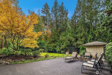 4414 184th Avenue NE Issaquah WA 98027
