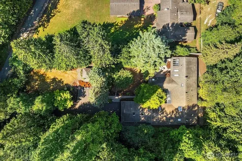 4414 184th Avenue NE Issaquah WA 98027