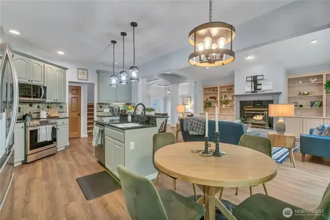 17211 136th Avenue Ct E Puyallup WA 98374