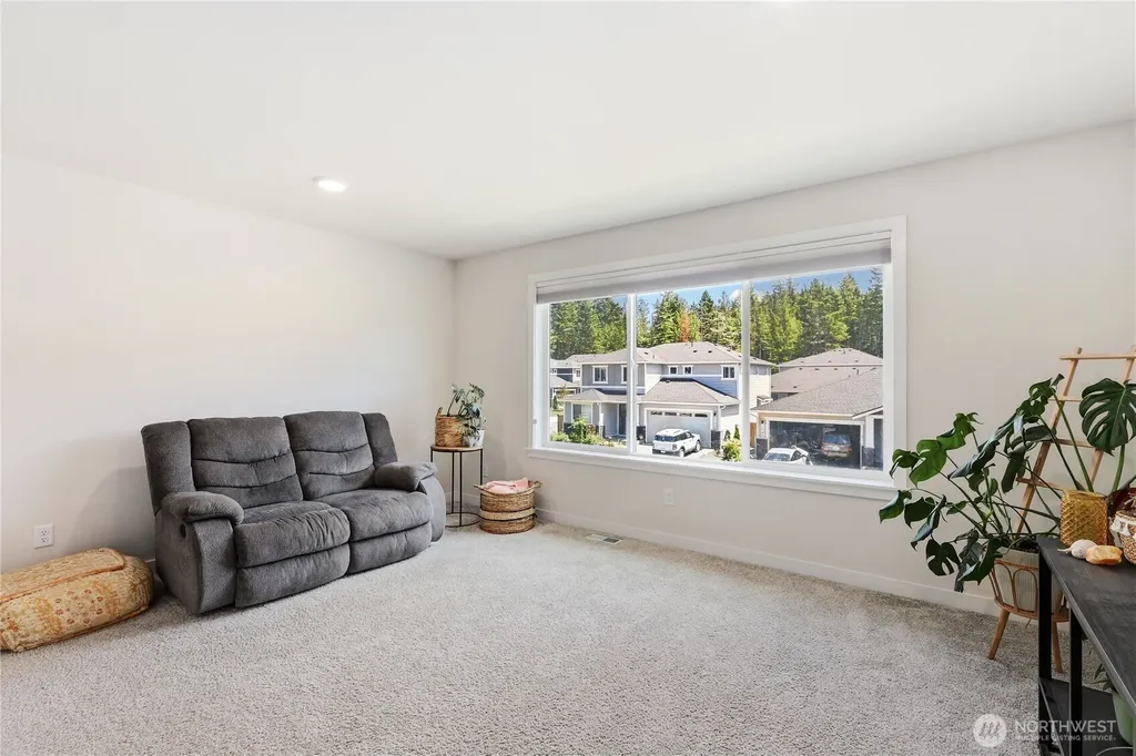 1797 Ashby Avenue NW Poulsbo WA 98370