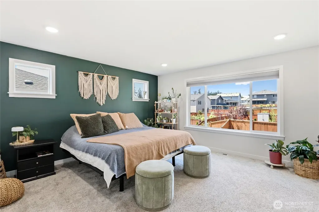 1797 Ashby Avenue NW Poulsbo WA 98370