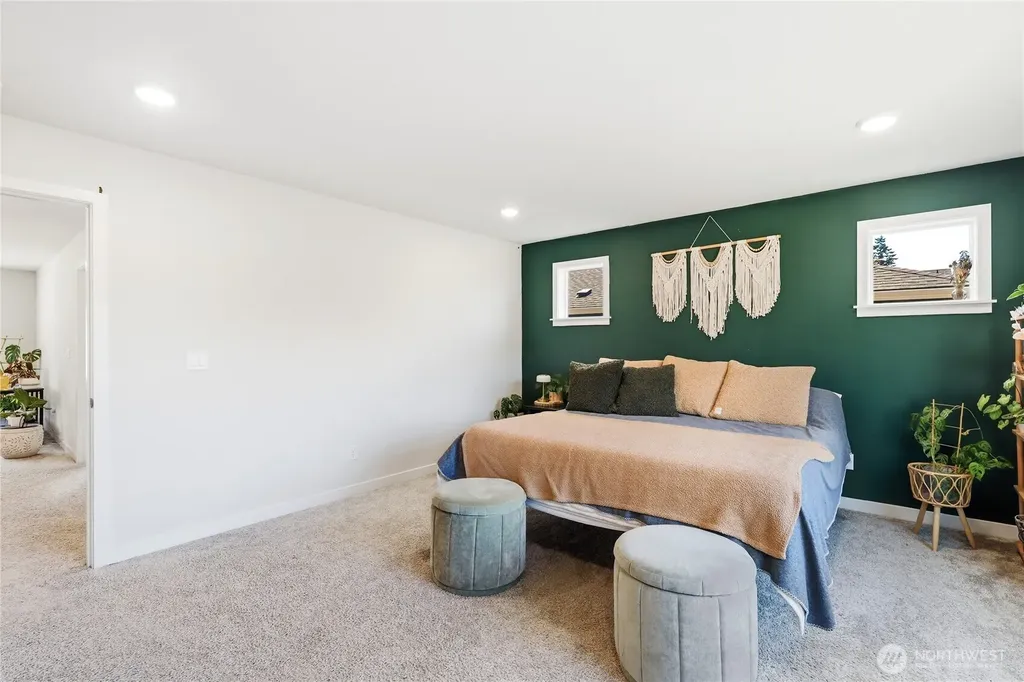 1797 Ashby Avenue NW Poulsbo WA 98370