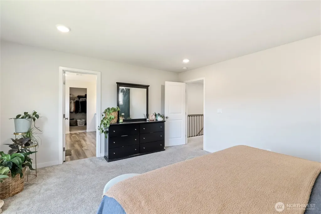 1797 Ashby Avenue NW Poulsbo WA 98370