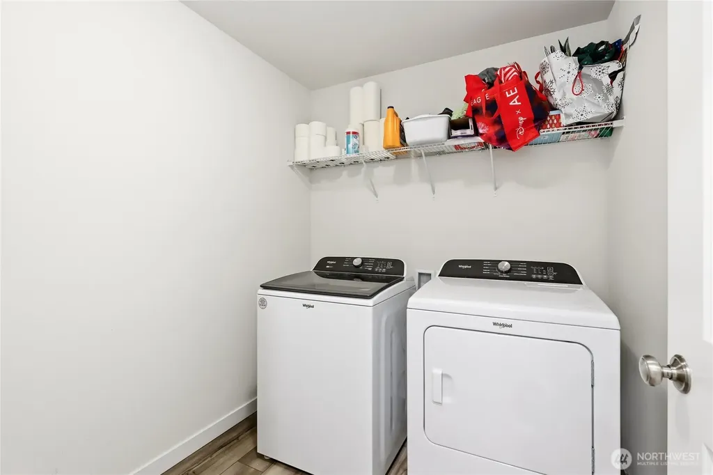 1797 Ashby Avenue NW Poulsbo WA 98370