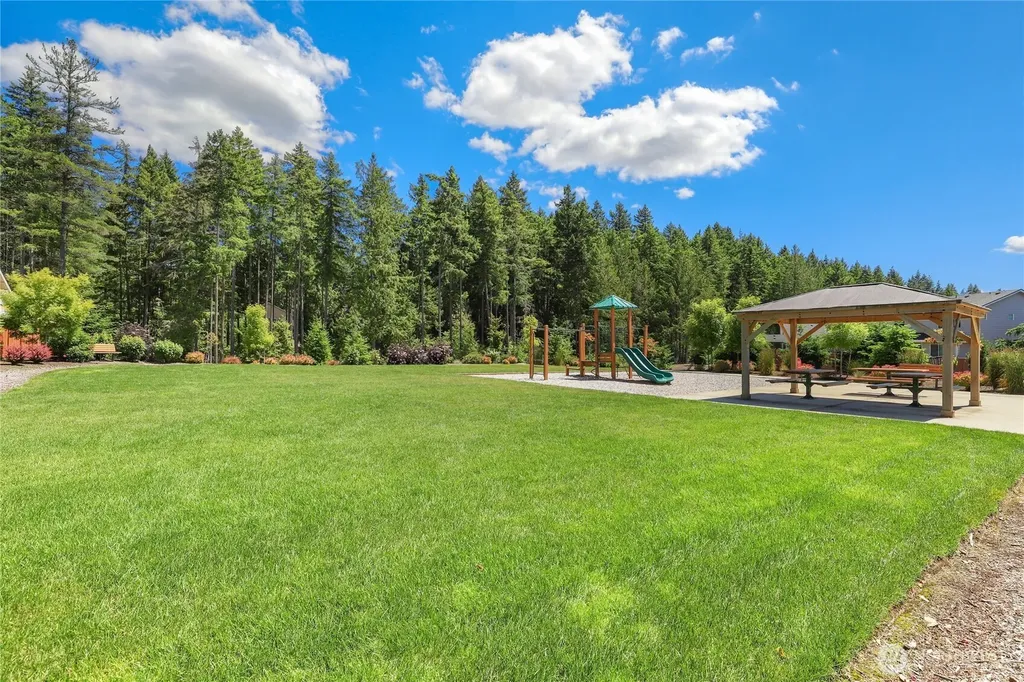 1797 Ashby Avenue NW Poulsbo WA 98370