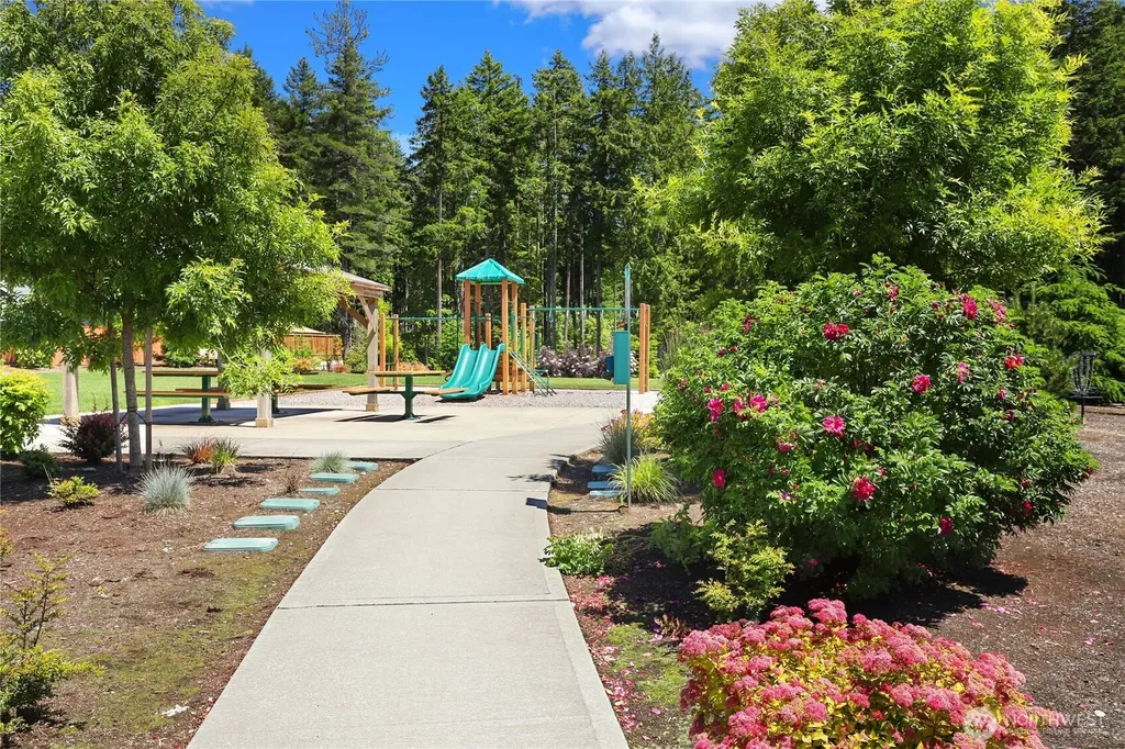 1797 Ashby Avenue NW Poulsbo WA 98370