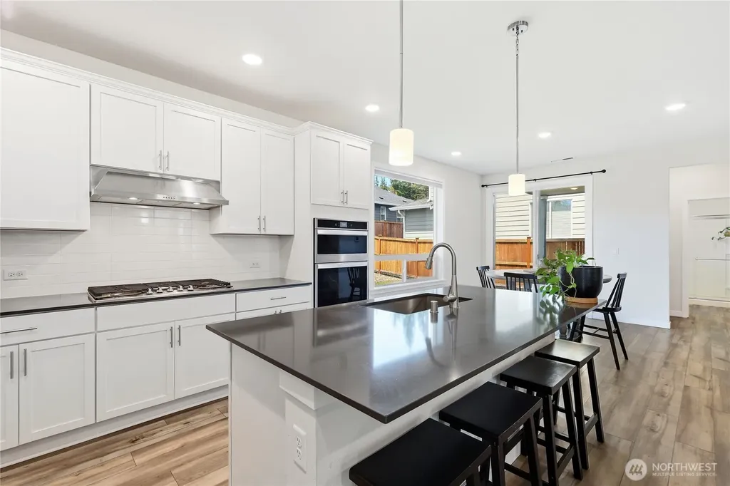 1797 Ashby Avenue NW Poulsbo WA 98370