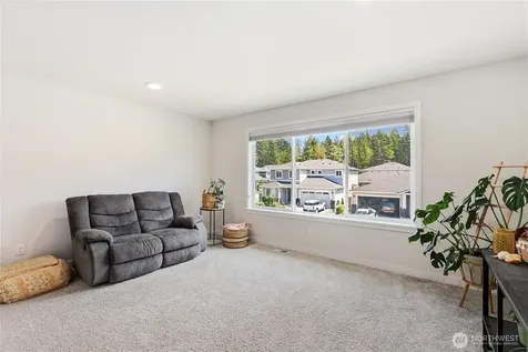 1797 Ashby Avenue NW Poulsbo WA 98370